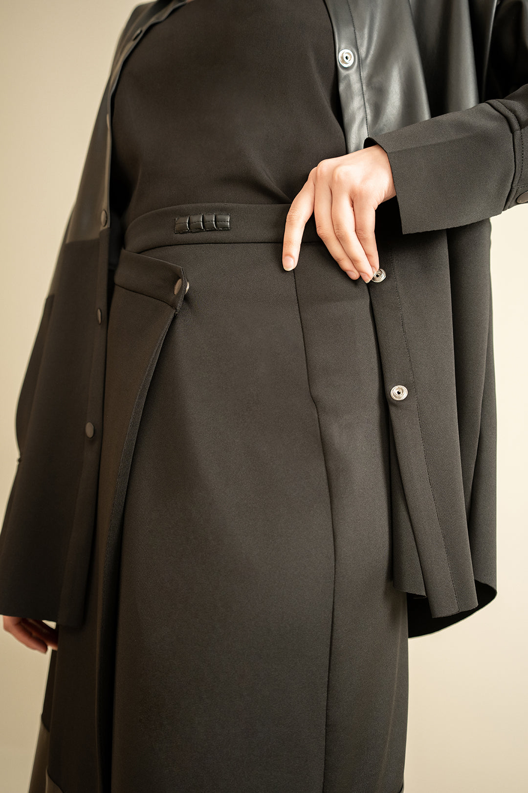 https://cdn.shopify.com/s/files/1/0611/8585/1568/files/W.FW24.020.P-2.jpg?v=1736335359