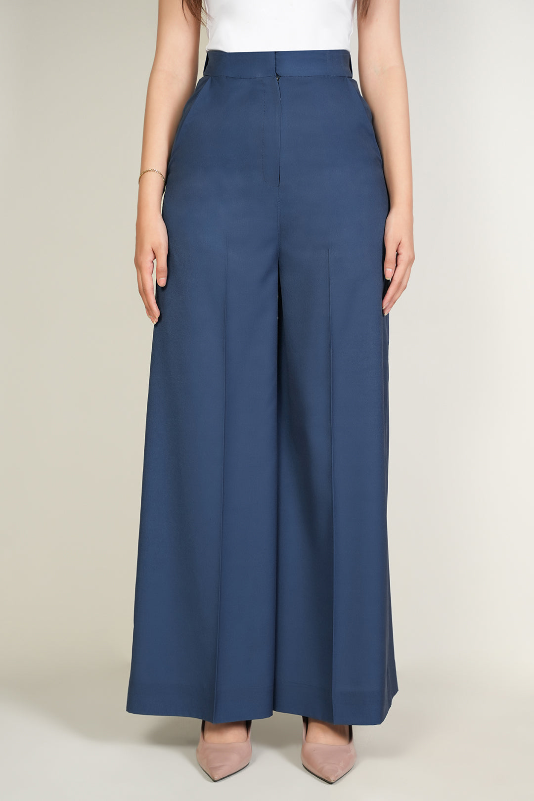 https://cdn.shopify.com/s/files/1/0611/8585/1568/files/W.FW24.129.P-3.jpg?v=1736334388
