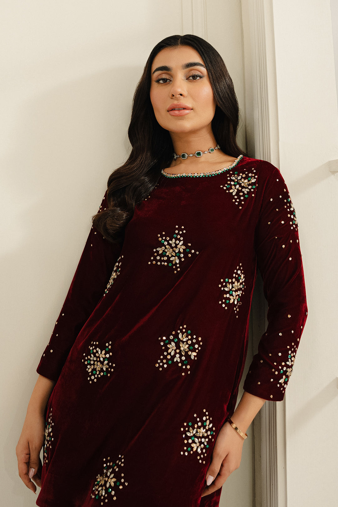https://cdn.shopify.com/s/files/1/0611/8585/1568/files/W.FW24.245.T-2.jpg?v=1736334255