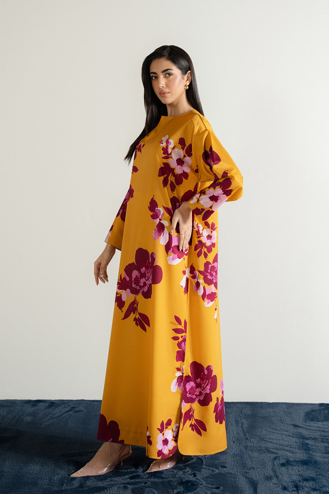 https://cdn.shopify.com/s/files/1/0611/8585/1568/files/W.FW25.001.T-3.jpg?v=1736334201