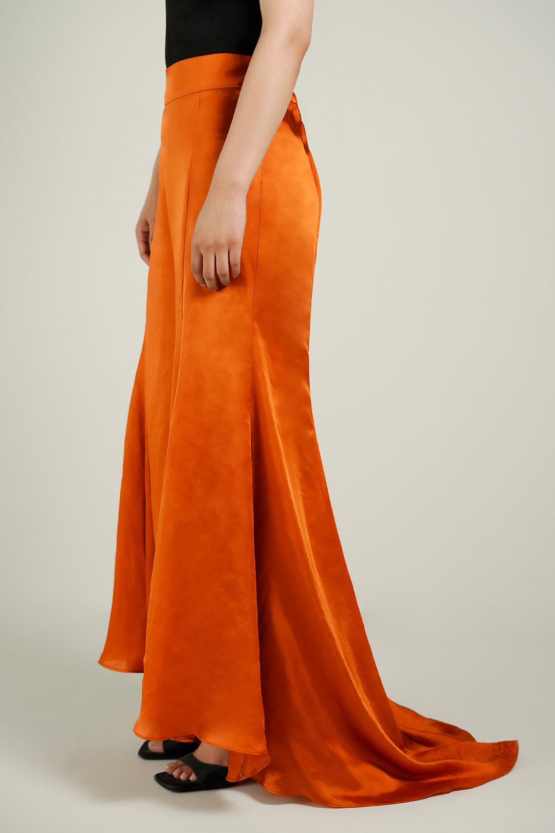 https://cdn.shopify.com/s/files/1/0611/8585/1568/files/W.FW25.056.P-3.jpg?v=1759472936