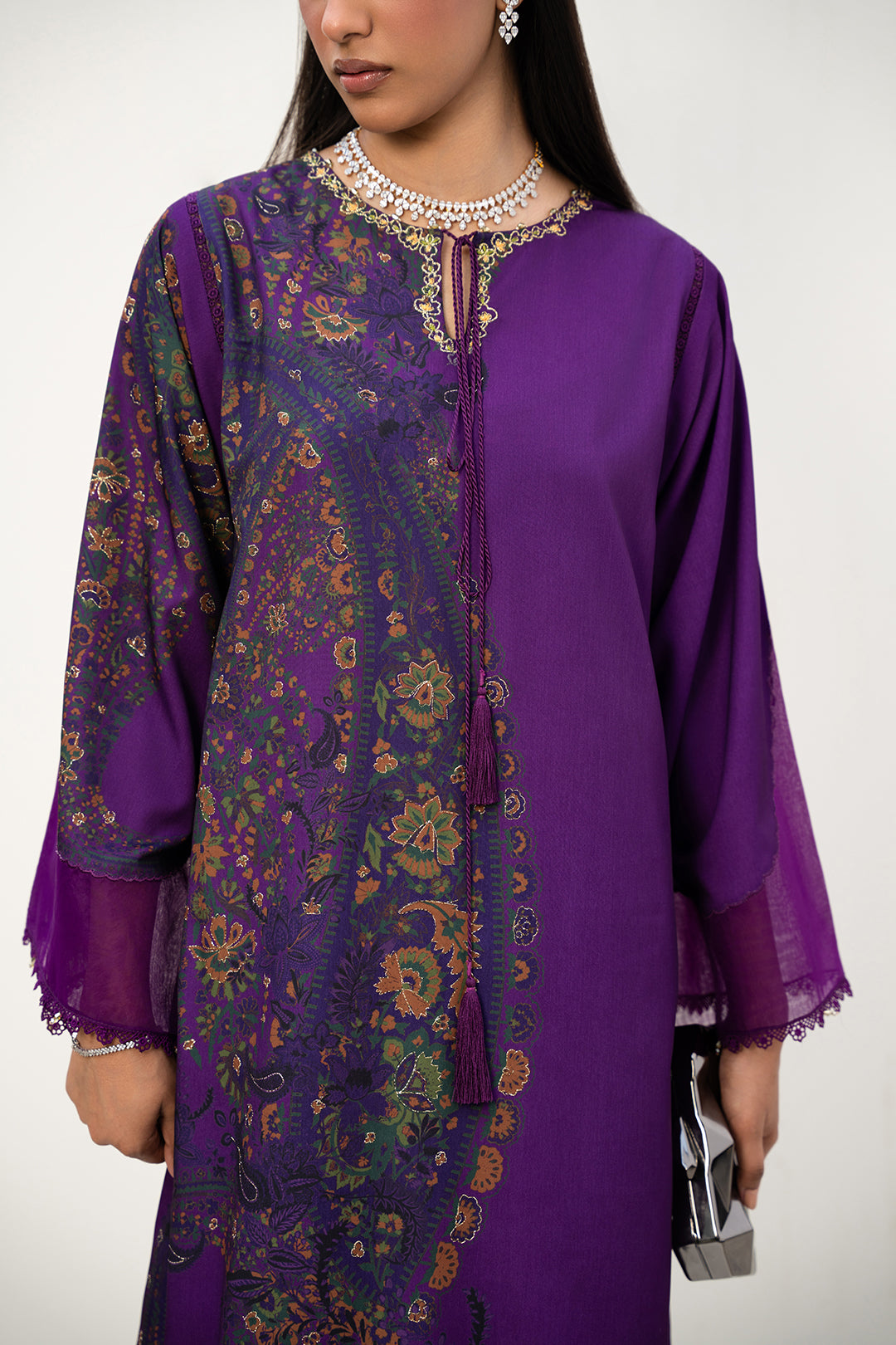 https://cdn.shopify.com/s/files/1/0611/8585/1568/files/W.FW25.067.T-2.jpg?v=1760680052