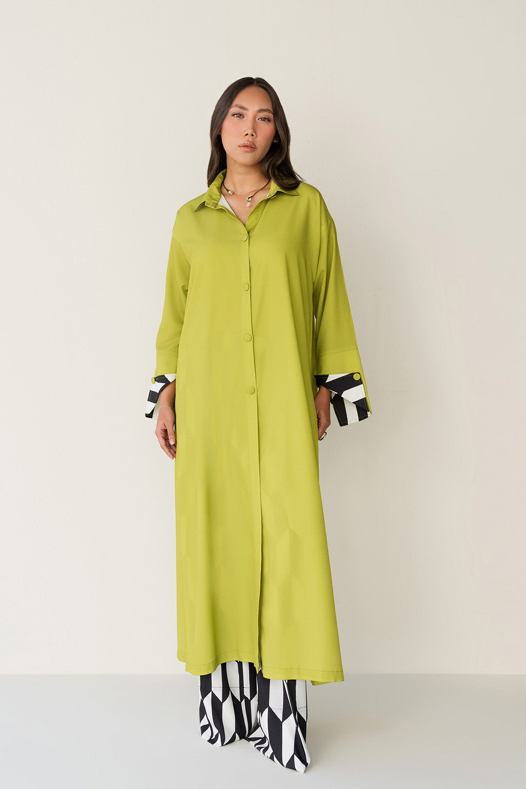 https://cdn.shopify.com/s/files/1/0611/8585/1568/files/W.FW25.140.T-1.jpg?v=1761204217