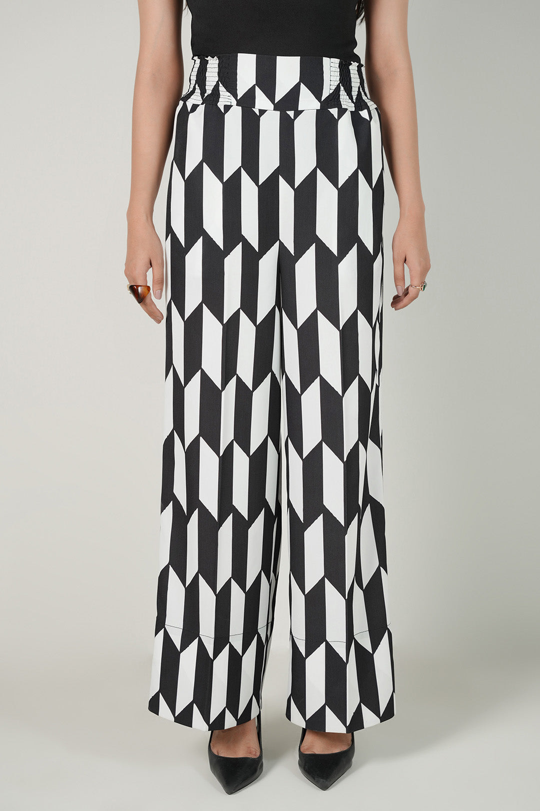 https://cdn.shopify.com/s/files/1/0611/8585/1568/files/W.FW25.154.P-4.jpg?v=1761204386