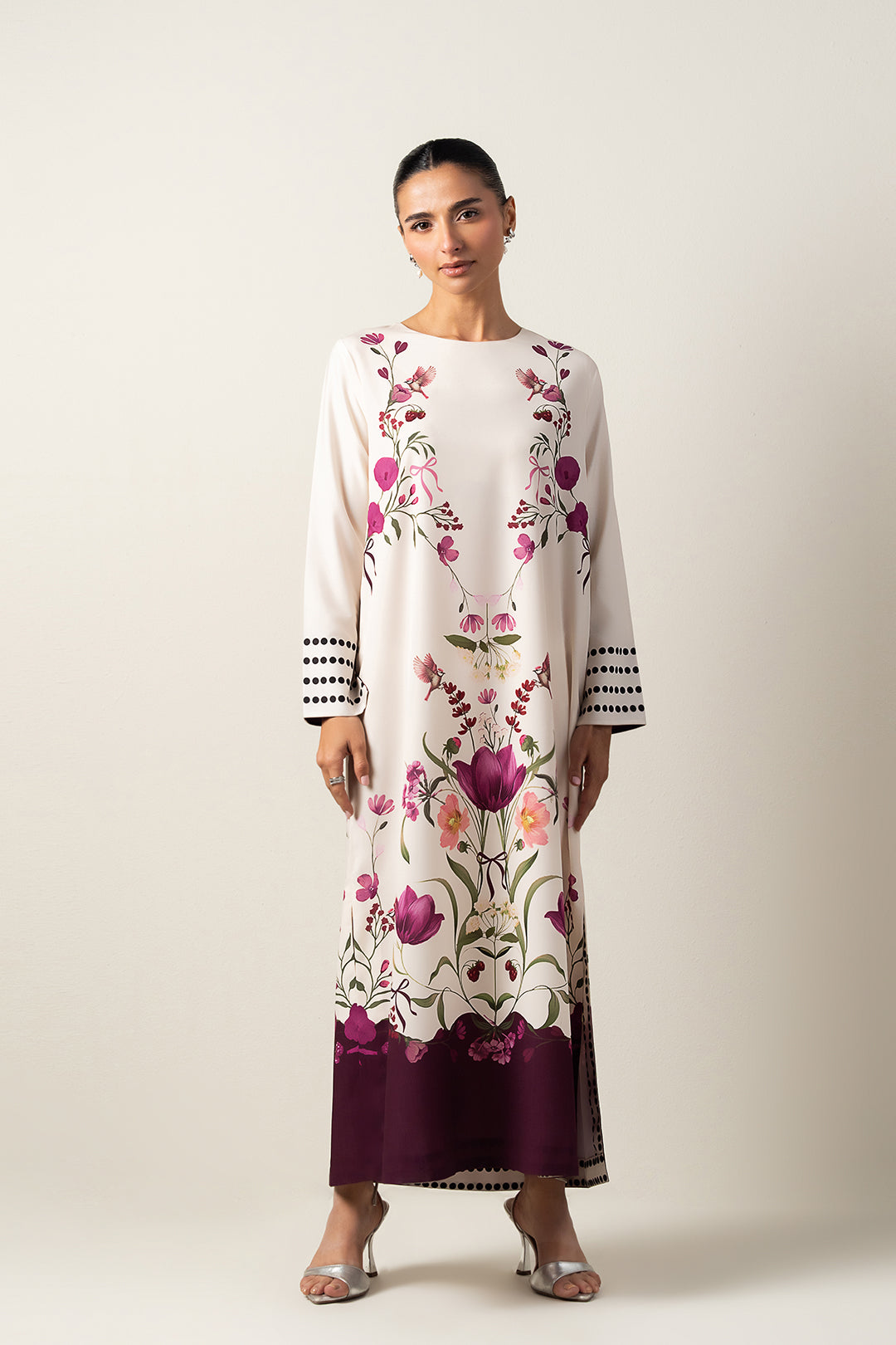 https://cdn.shopify.com/s/files/1/0611/8585/1568/files/W.FW25.265.T-1.jpg?v=1764225197
