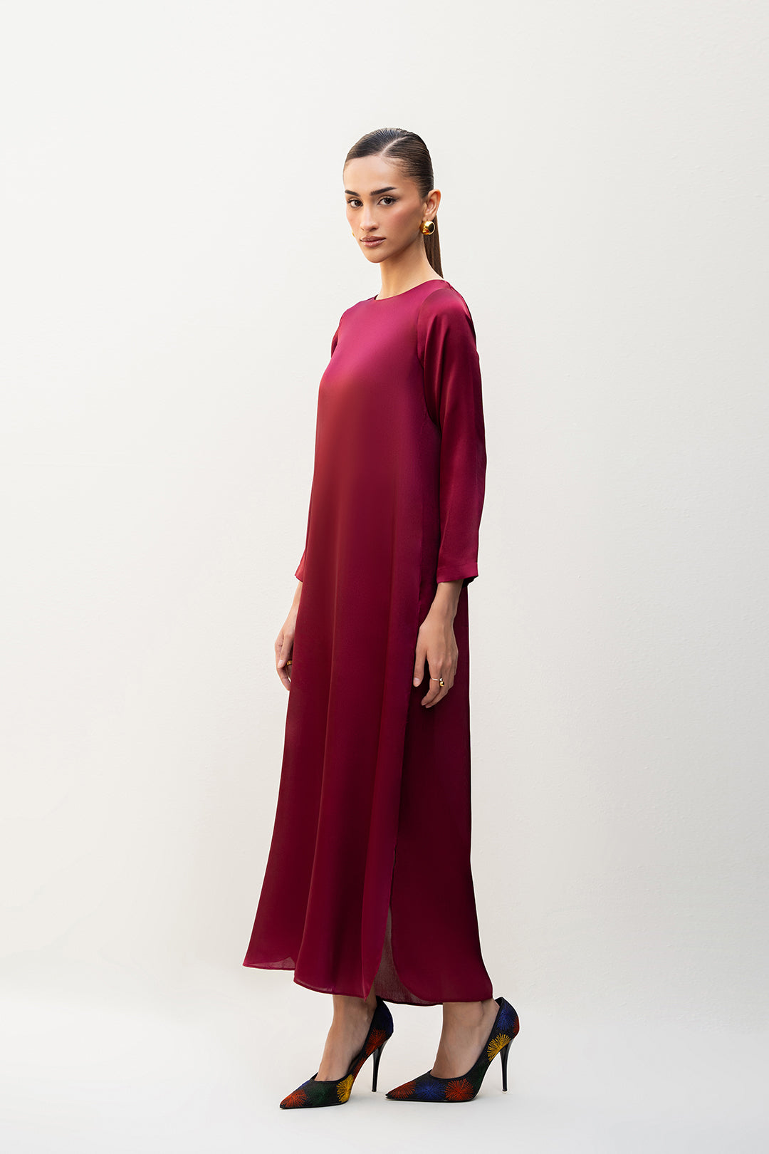 https://cdn.shopify.com/s/files/1/0611/8585/1568/files/W.FW25.267.T-2.jpg?v=1764225224