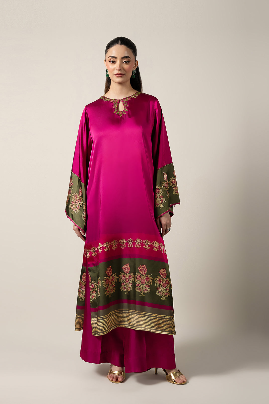 https://cdn.shopify.com/s/files/1/0611/8585/1568/files/W.FW25.304.T-1.jpg?v=1766128670