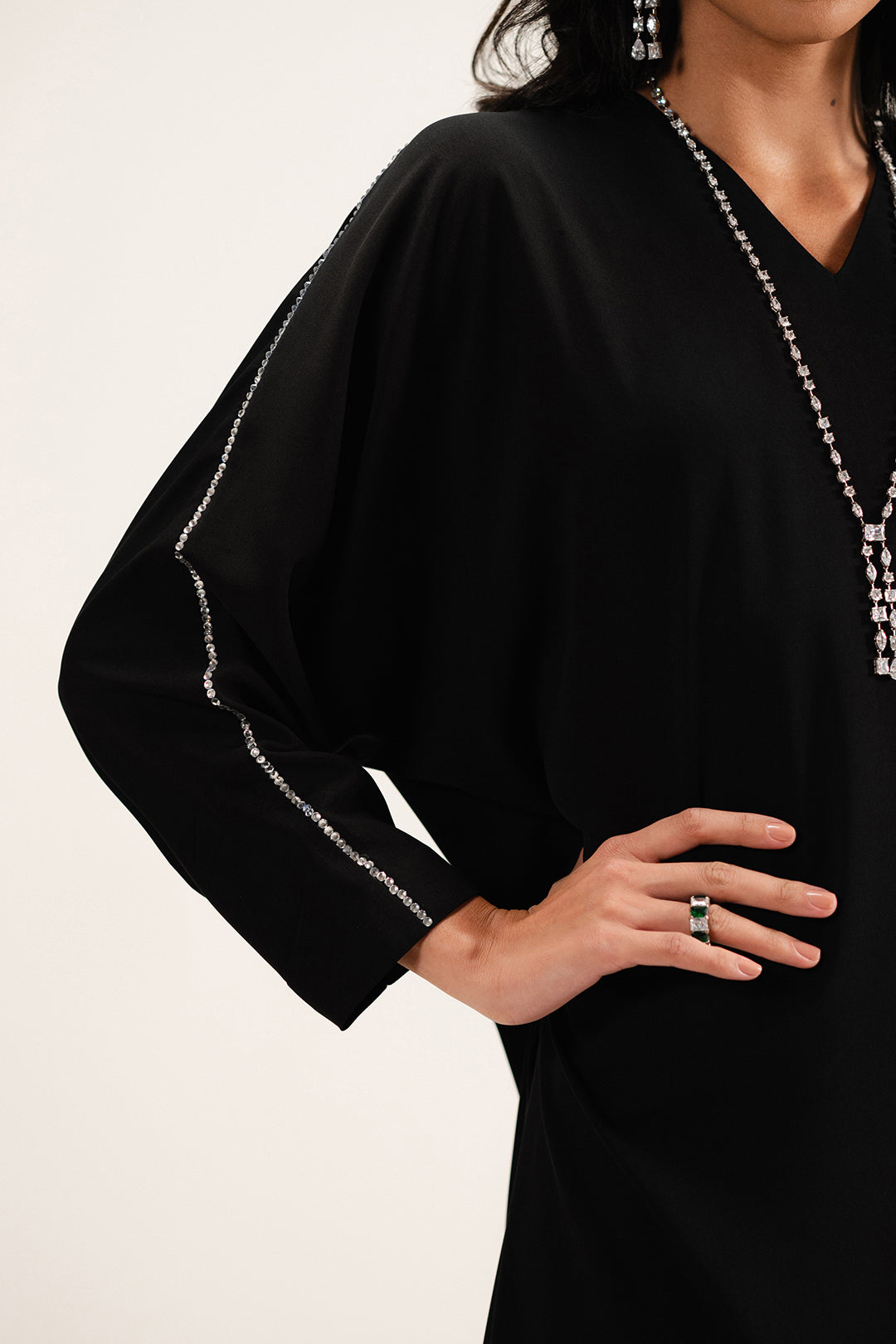 https://cdn.shopify.com/s/files/1/0611/8585/1568/files/W.FW26.086.T-2.jpg?v=1769160578