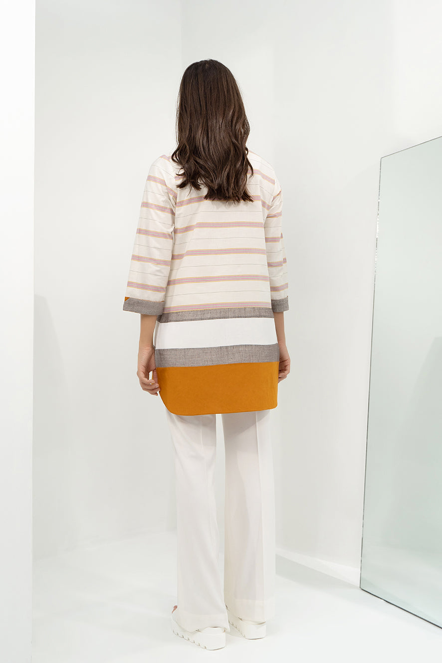 https://cdn.shopify.com/s/files/1/0611/8585/1568/products/W.SS21.253.T-4.jpg?v=1736337008