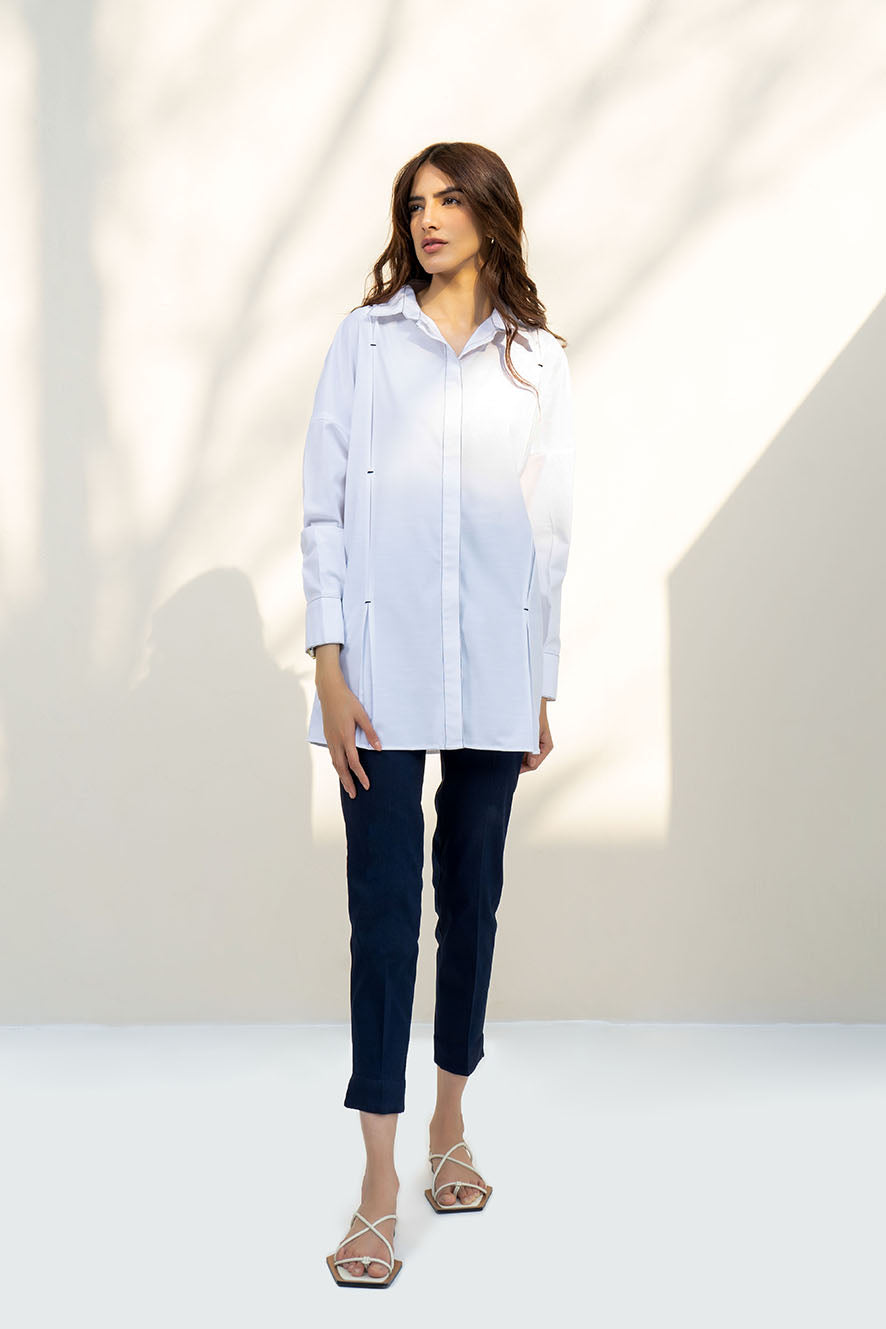 https://cdn.shopify.com/s/files/1/0611/8585/1568/products/W.SS22.131.T-3.jpg?v=1736338447