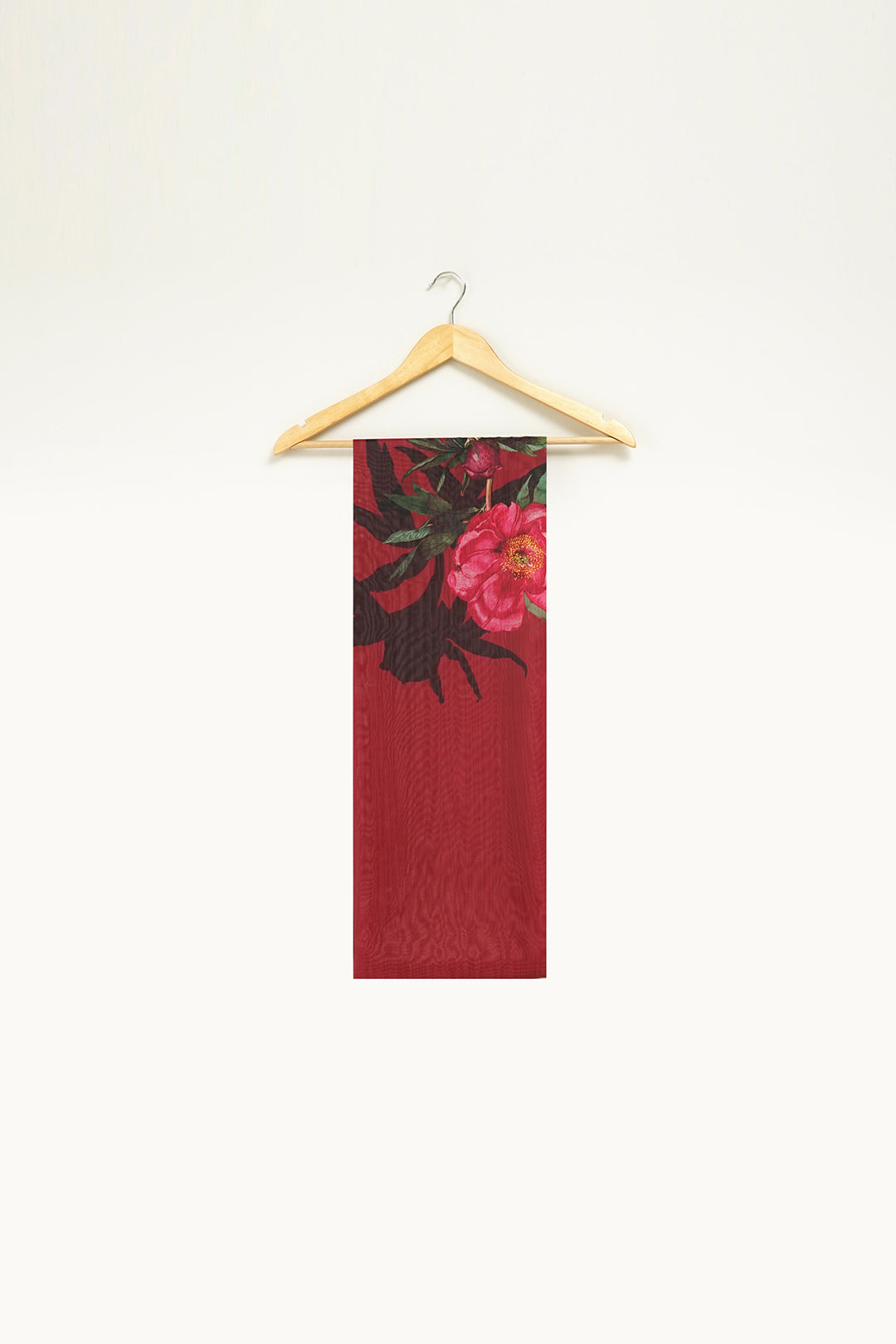 https://cdn.shopify.com/s/files/1/0611/8585/1568/files/W.SS23.483.T-1.jpg?v=1736336033