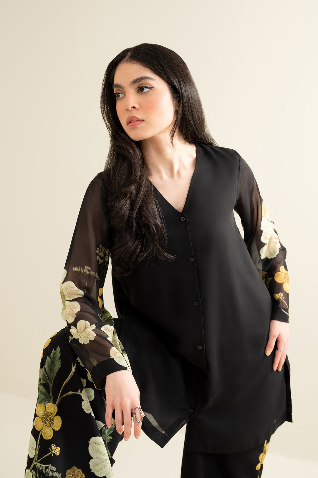 Sarbaz Top