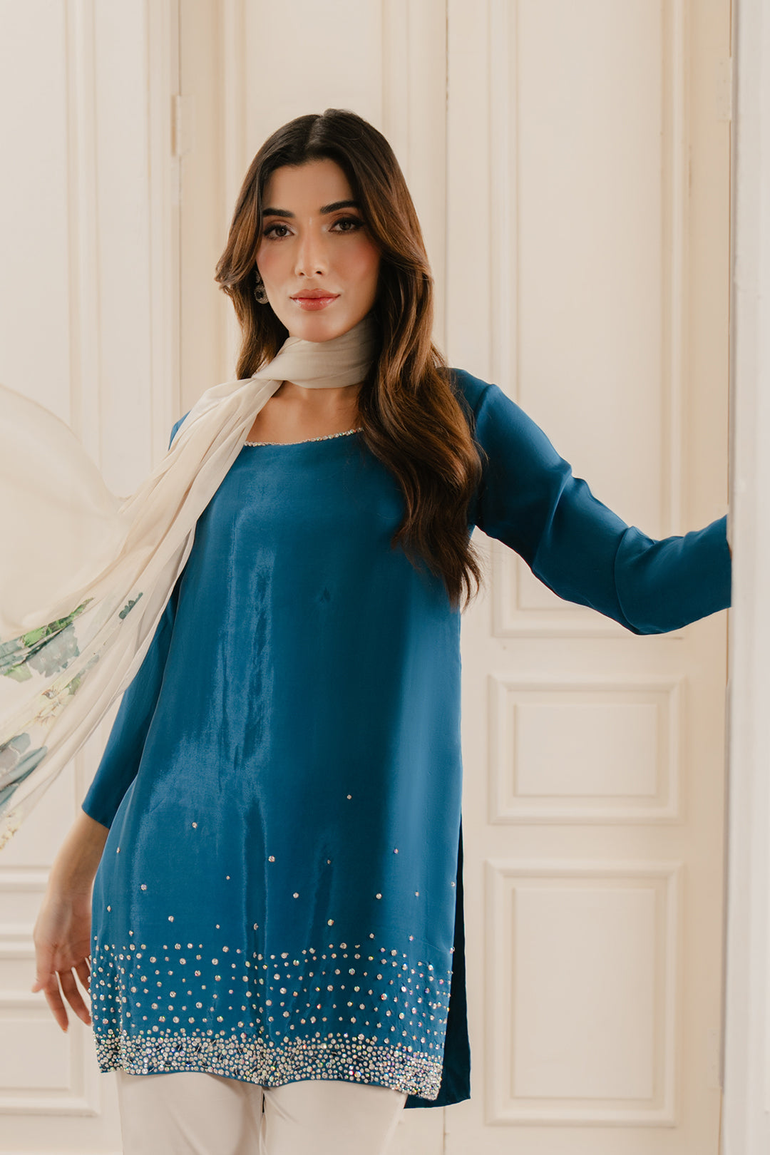 https://cdn.shopify.com/s/files/1/0611/8585/1568/files/W.SS24.236.T-2.jpg?v=1736335035