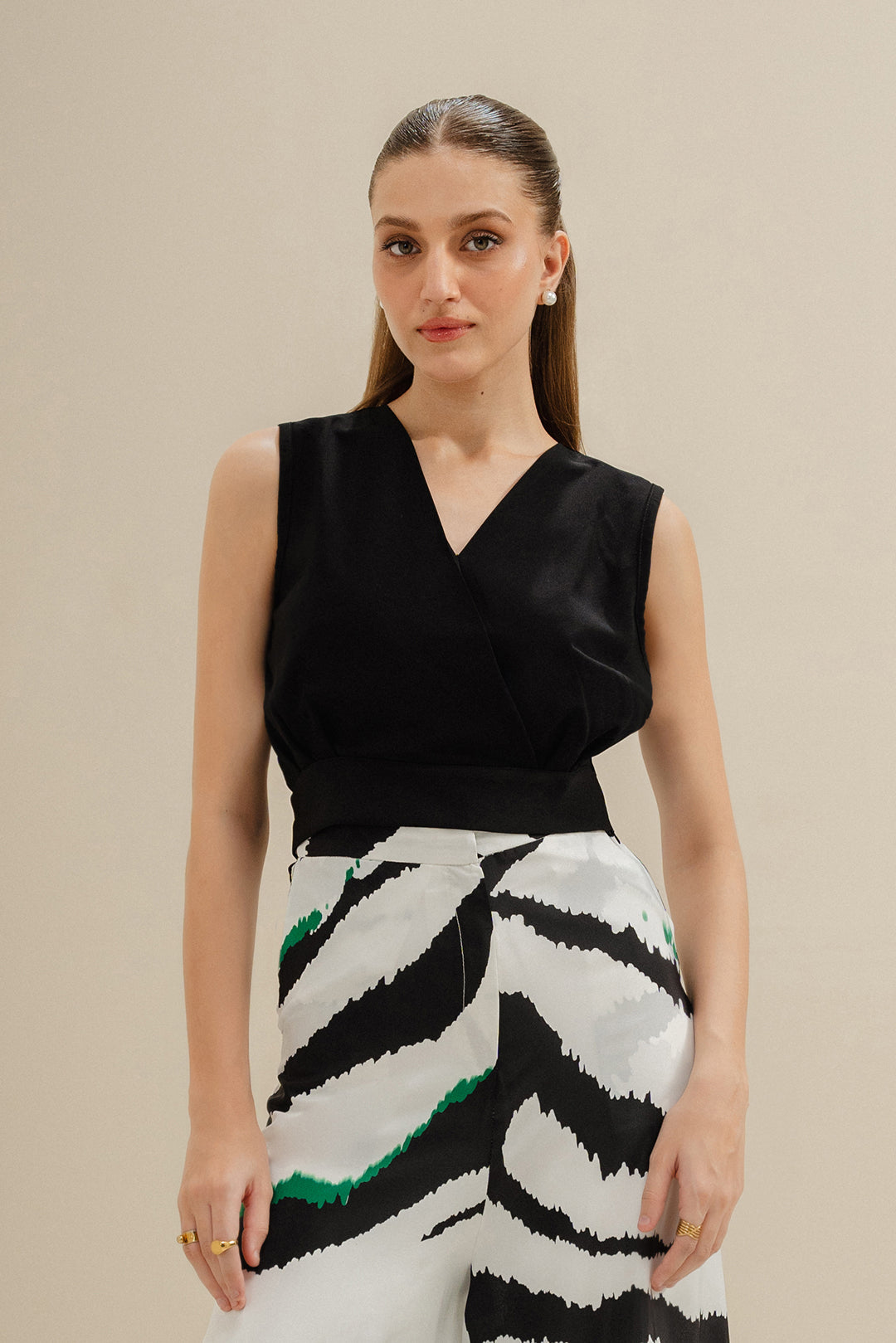 https://cdn.shopify.com/s/files/1/0611/8585/1568/files/W.SS24.314.T-1_b3b5c0cd-d9cf-40c4-964d-fd637a79c07c.jpg?v=1736335170