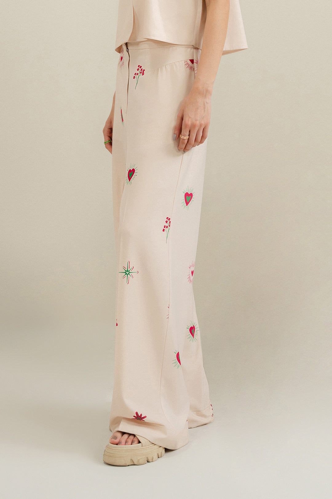 https://cdn.shopify.com/s/files/1/0611/8585/1568/files/W.SS24.598.P-2.jpg?v=1736334836