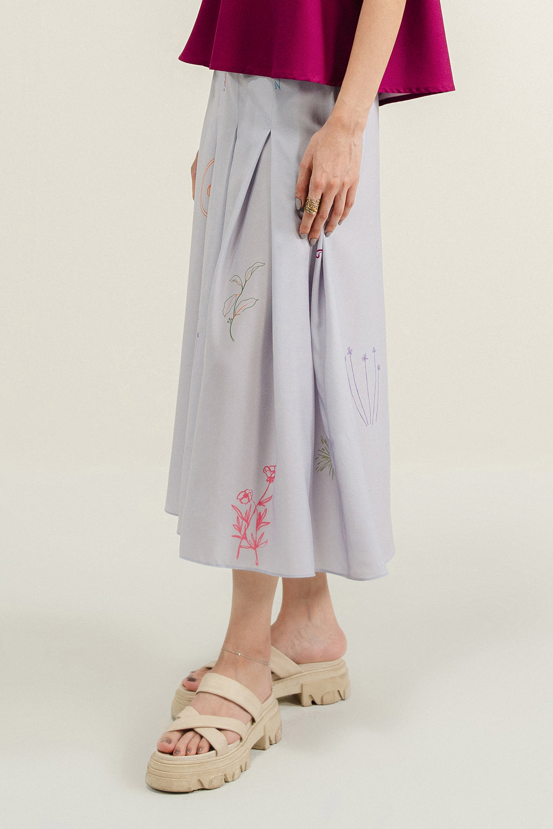 https://cdn.shopify.com/s/files/1/0611/8585/1568/files/W.SS24.599.P-2.jpg?v=1736334828