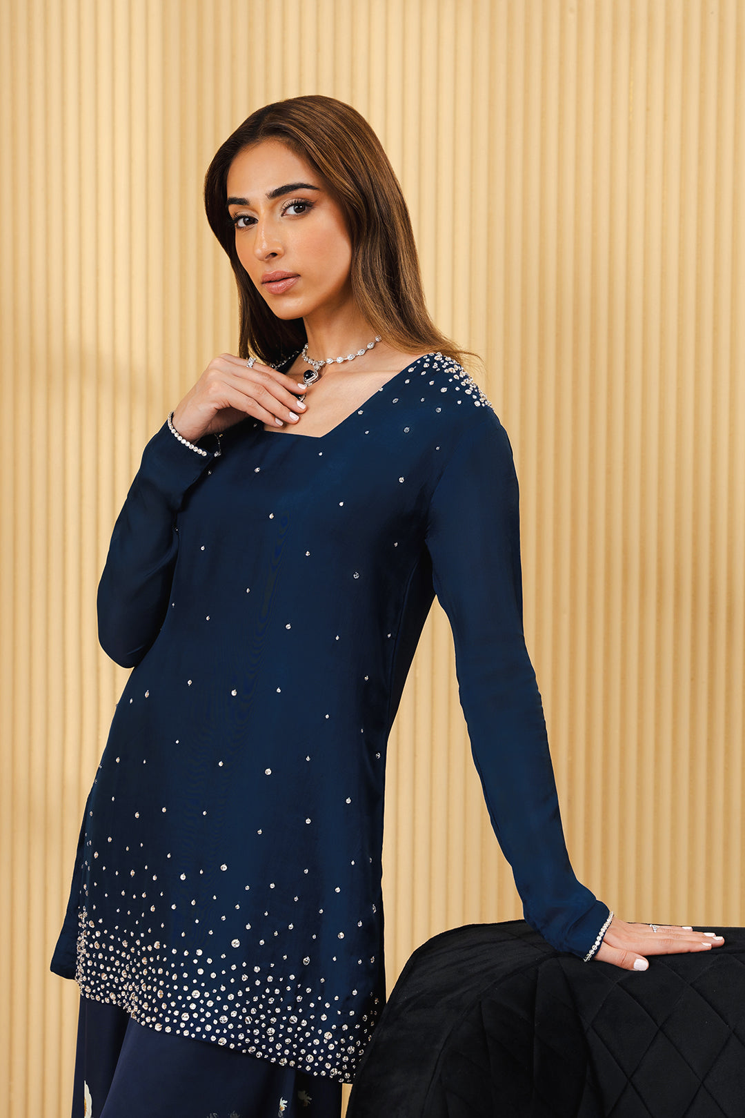 https://cdn.shopify.com/s/files/1/0611/8585/1568/files/W.SS24.646.T-2.jpg?v=1736334645