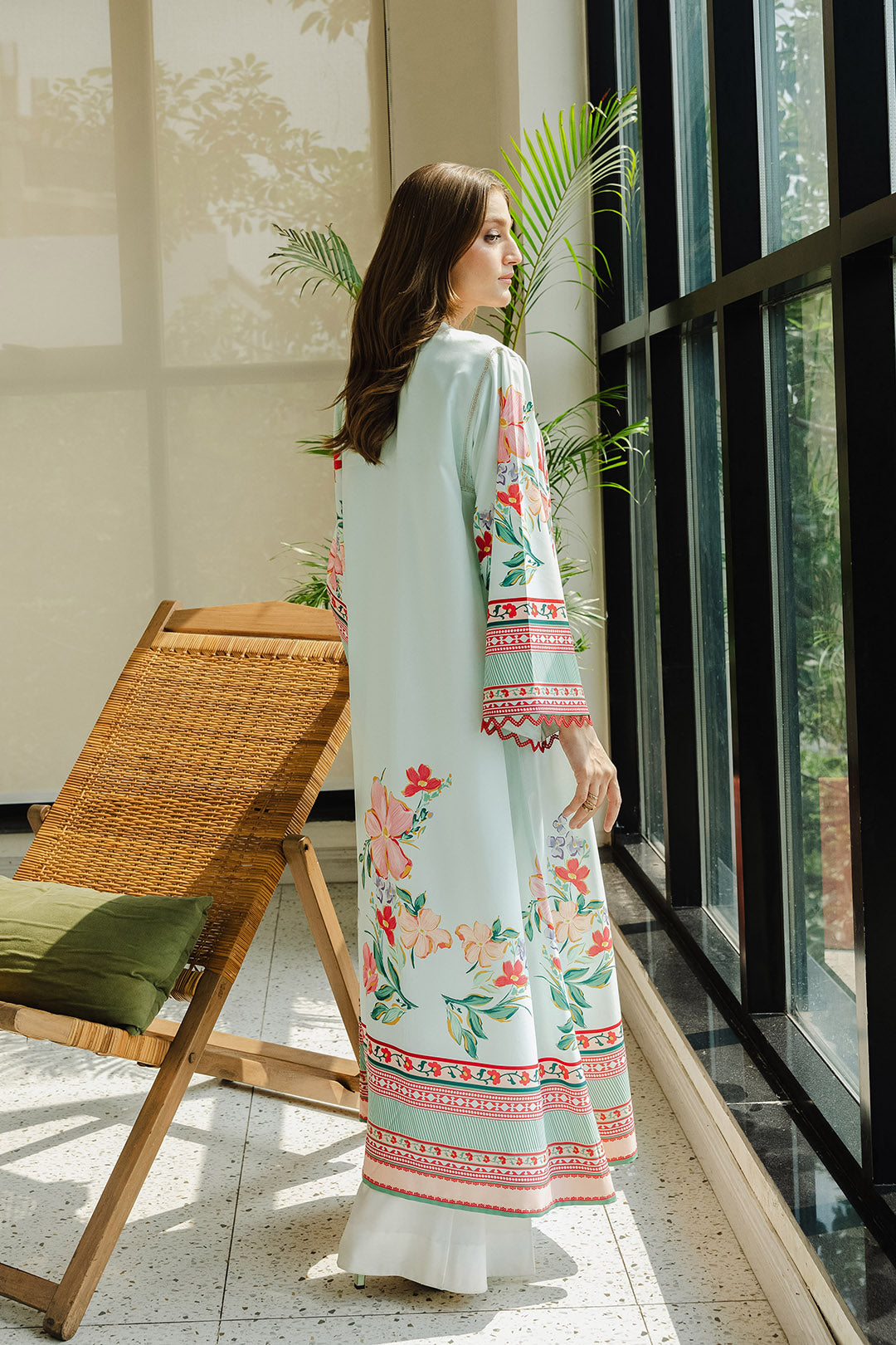 https://cdn.shopify.com/s/files/1/0611/8585/1568/files/W.SS24.664.T-4.jpg?v=1736334713