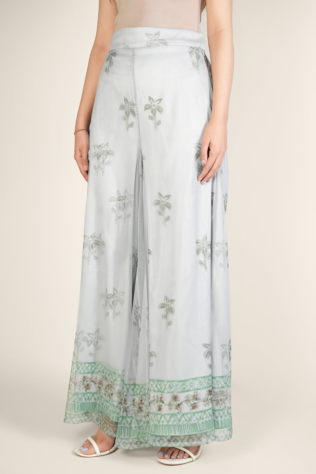 https://cdn.shopify.com/s/files/1/0611/8585/1568/files/W.SS24.880.P-1.jpg?v=1736334443