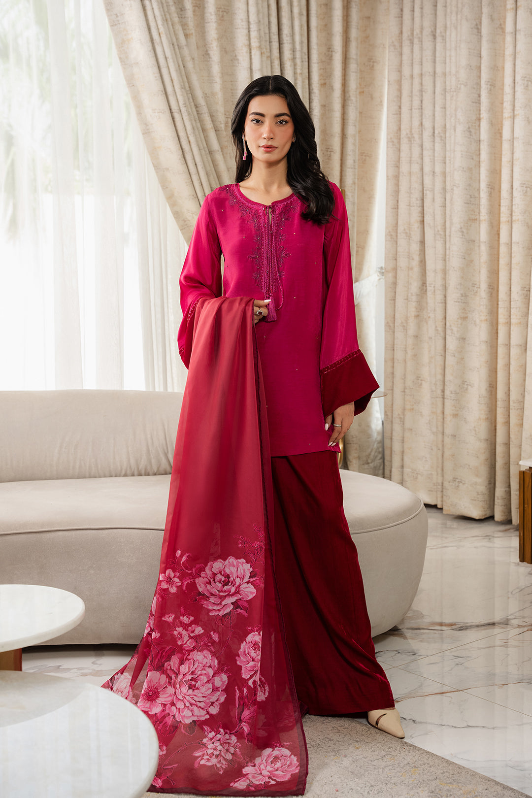 https://cdn.shopify.com/s/files/1/0611/8585/1568/files/W.SS24.890.T-4.jpg?v=1736334453