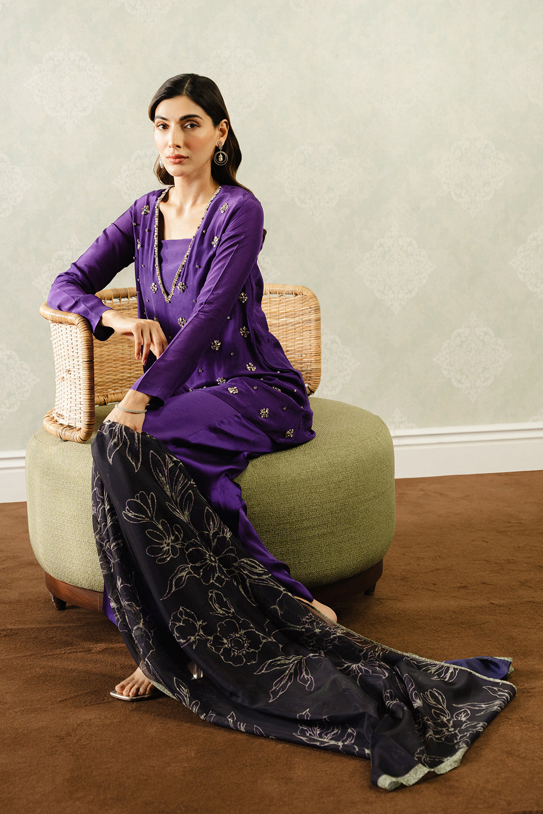 https://cdn.shopify.com/s/files/1/0611/8585/1568/files/W.SS25.028.T-3.jpg?v=1738841870