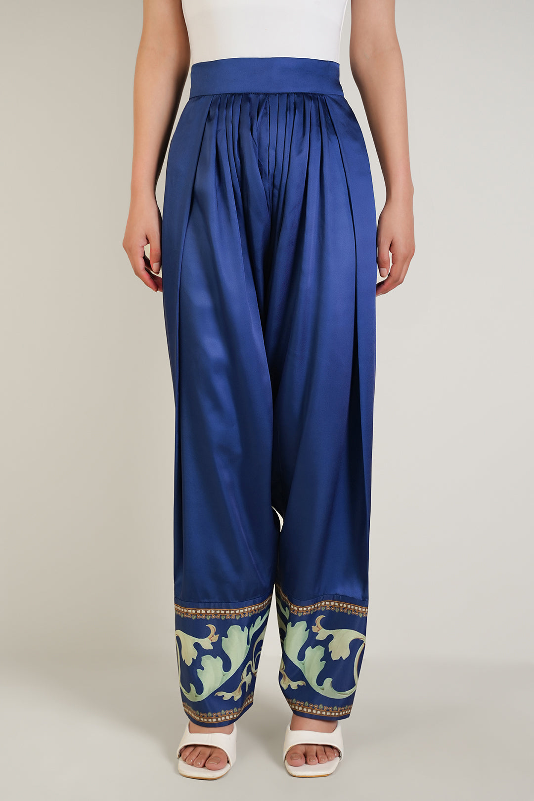https://cdn.shopify.com/s/files/1/0611/8585/1568/files/W.SS25.052.P-3.jpg?v=1740726535