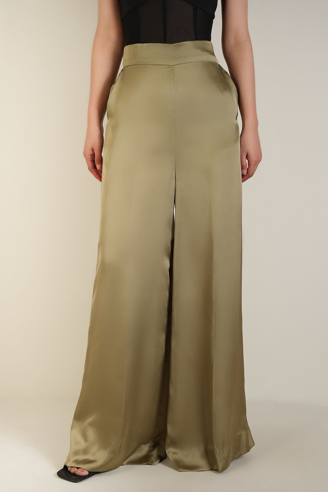 https://cdn.shopify.com/s/files/1/0611/8585/1568/files/W.SS25.114.P-1.jpg?v=1742535673