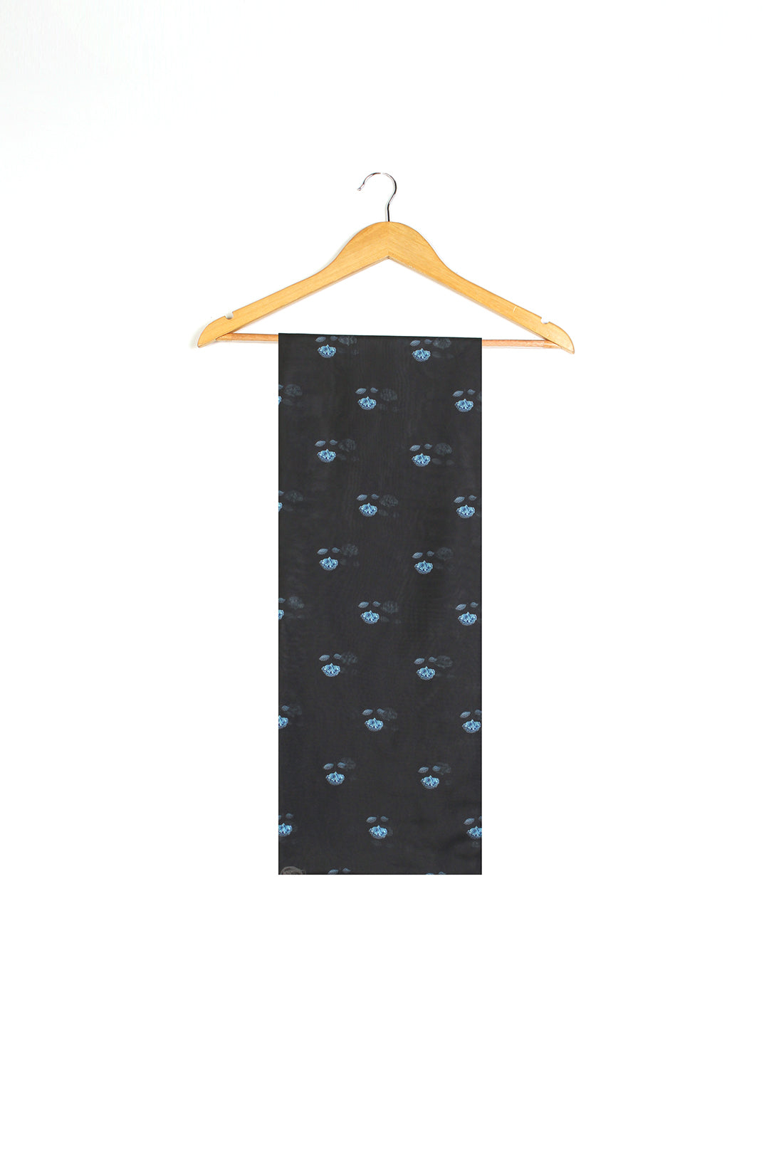 https://cdn.shopify.com/s/files/1/0611/8585/1568/files/W.SS25.269.T-2.jpg?v=1746173445