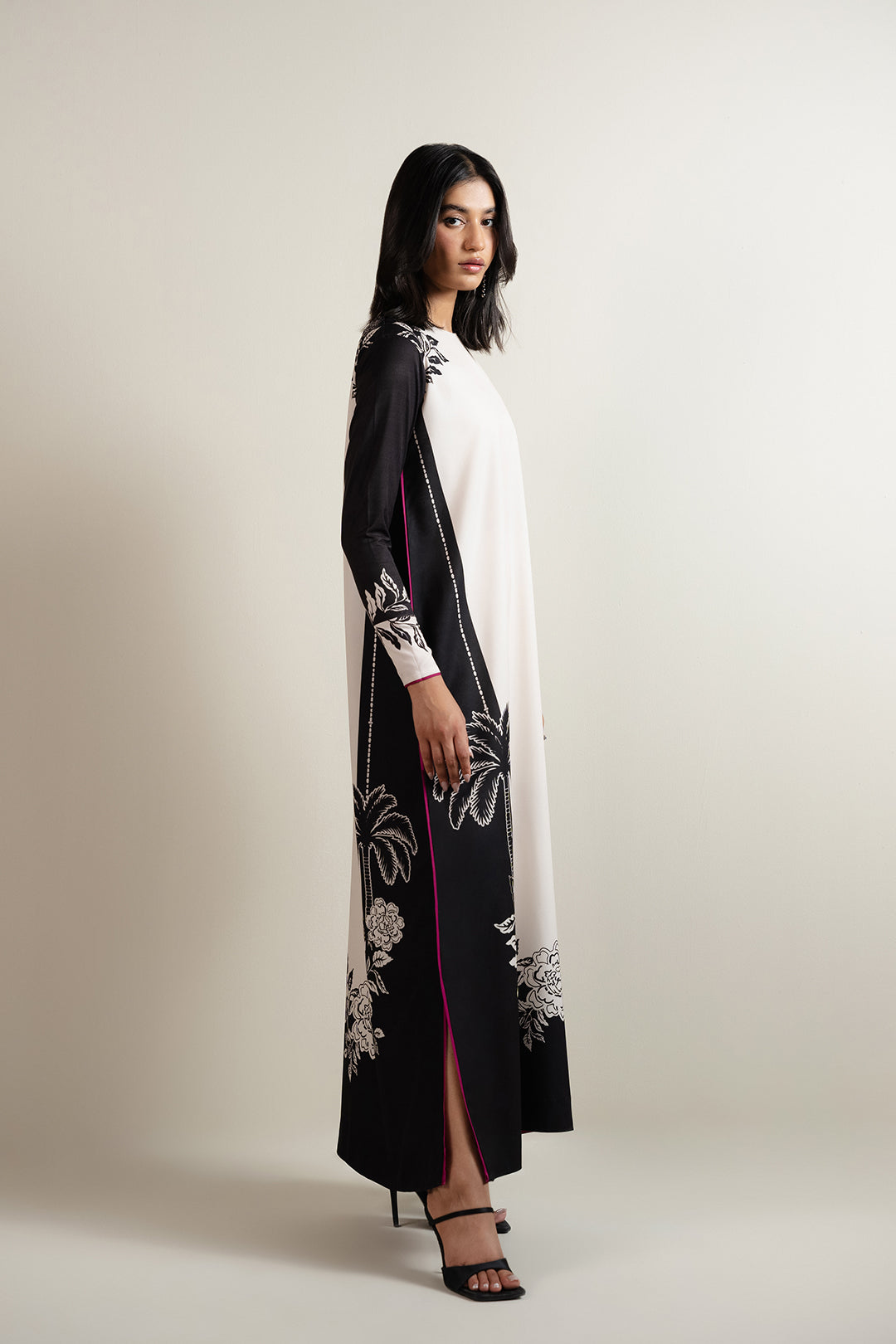 Arqai Dress
