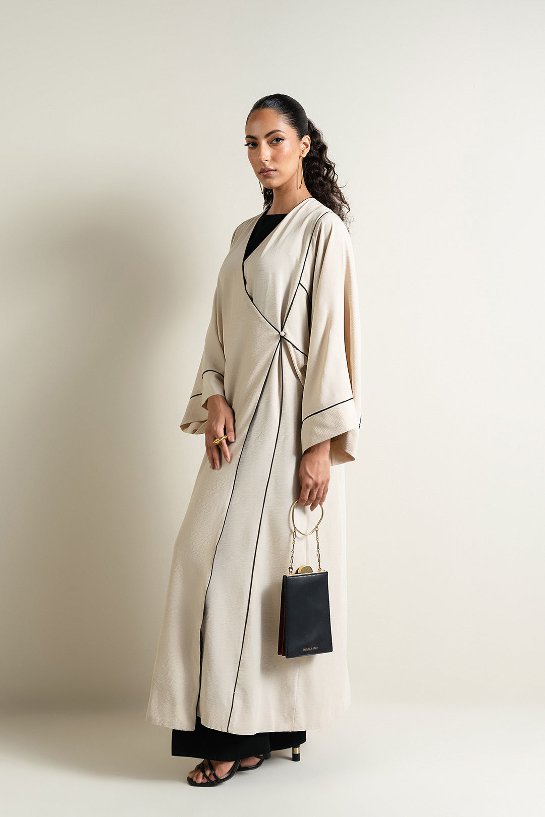 Beige Contrast Cover Up