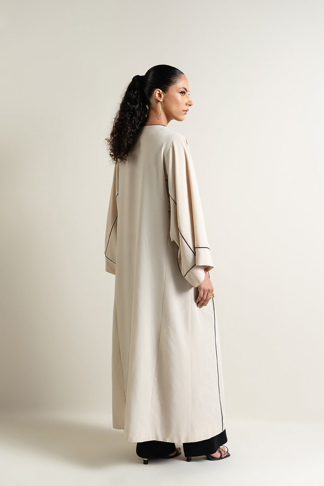 Beige Contrast Cover Up