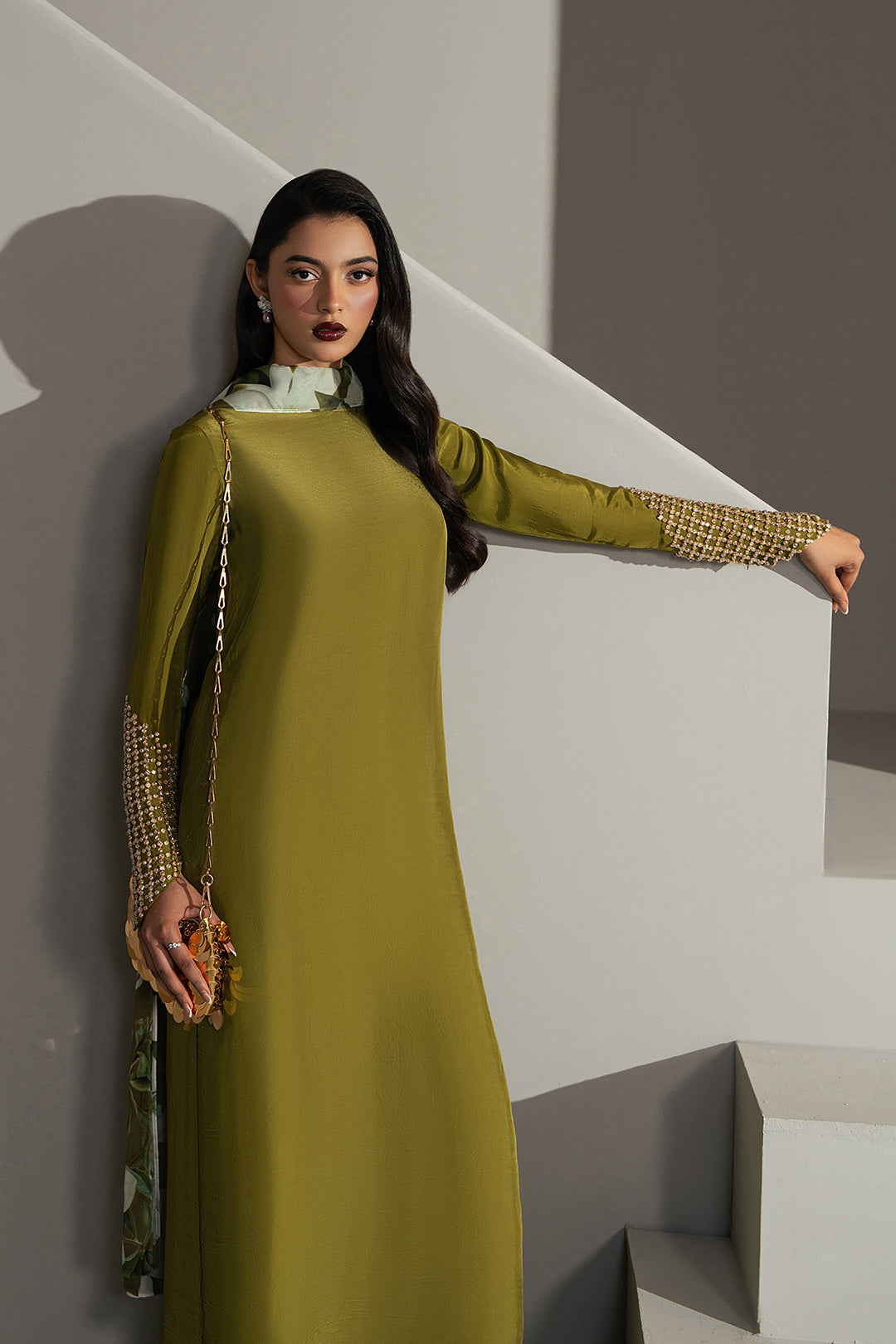 https://cdn.shopify.com/s/files/1/0611/8585/1568/files/W.SS25.698.T-2.jpg?v=1755244977