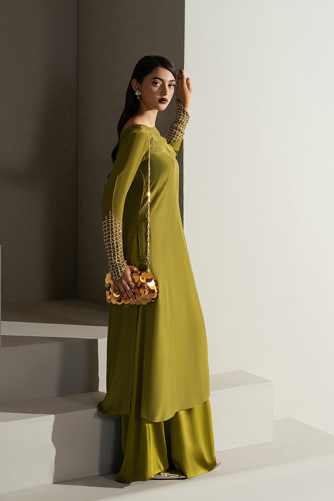 https://cdn.shopify.com/s/files/1/0611/8585/1568/files/W.SS25.698.T-3.jpg?v=1755244976