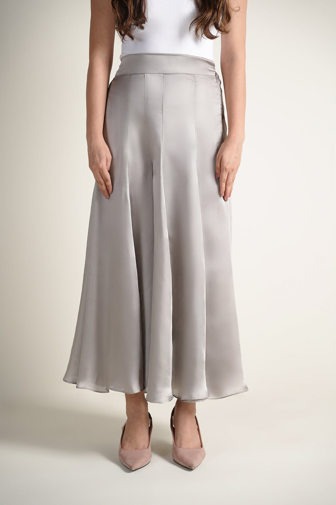 https://cdn.shopify.com/s/files/1/0611/8585/1568/files/W.SS25.704.P-3.jpg?v=1755245069
