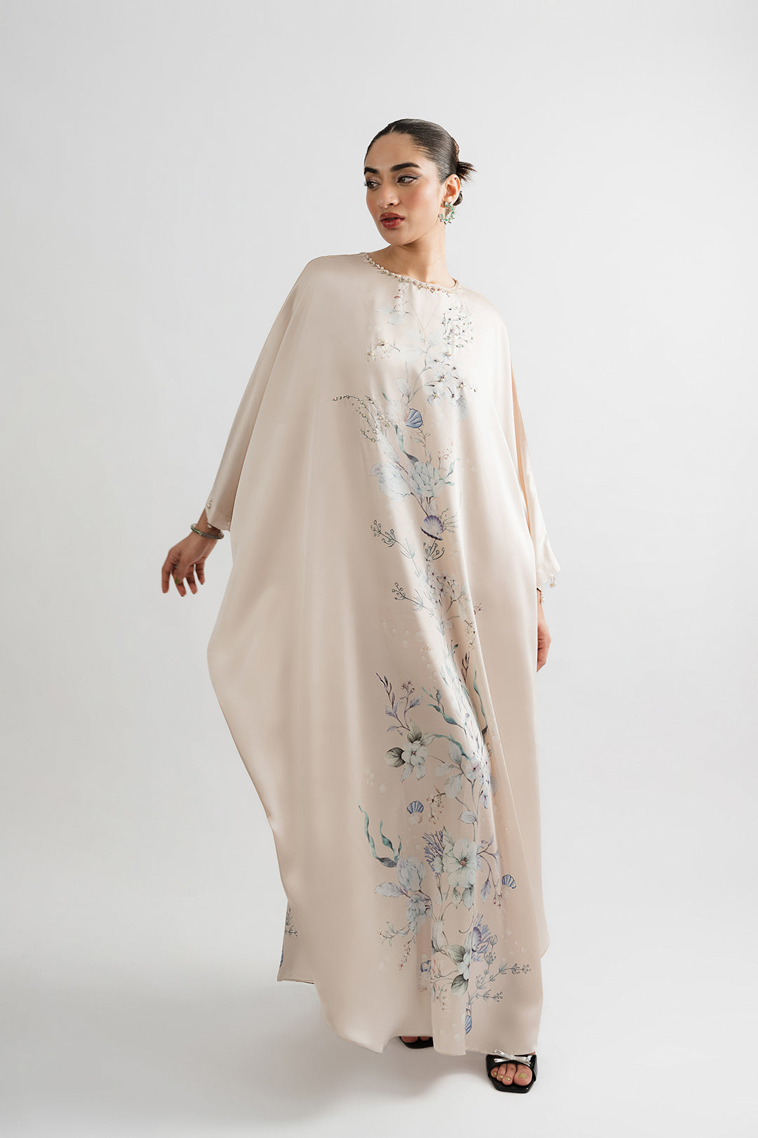 https://cdn.shopify.com/s/files/1/0611/8585/1568/files/W.SS25.851.T-3.jpg?v=1757056680