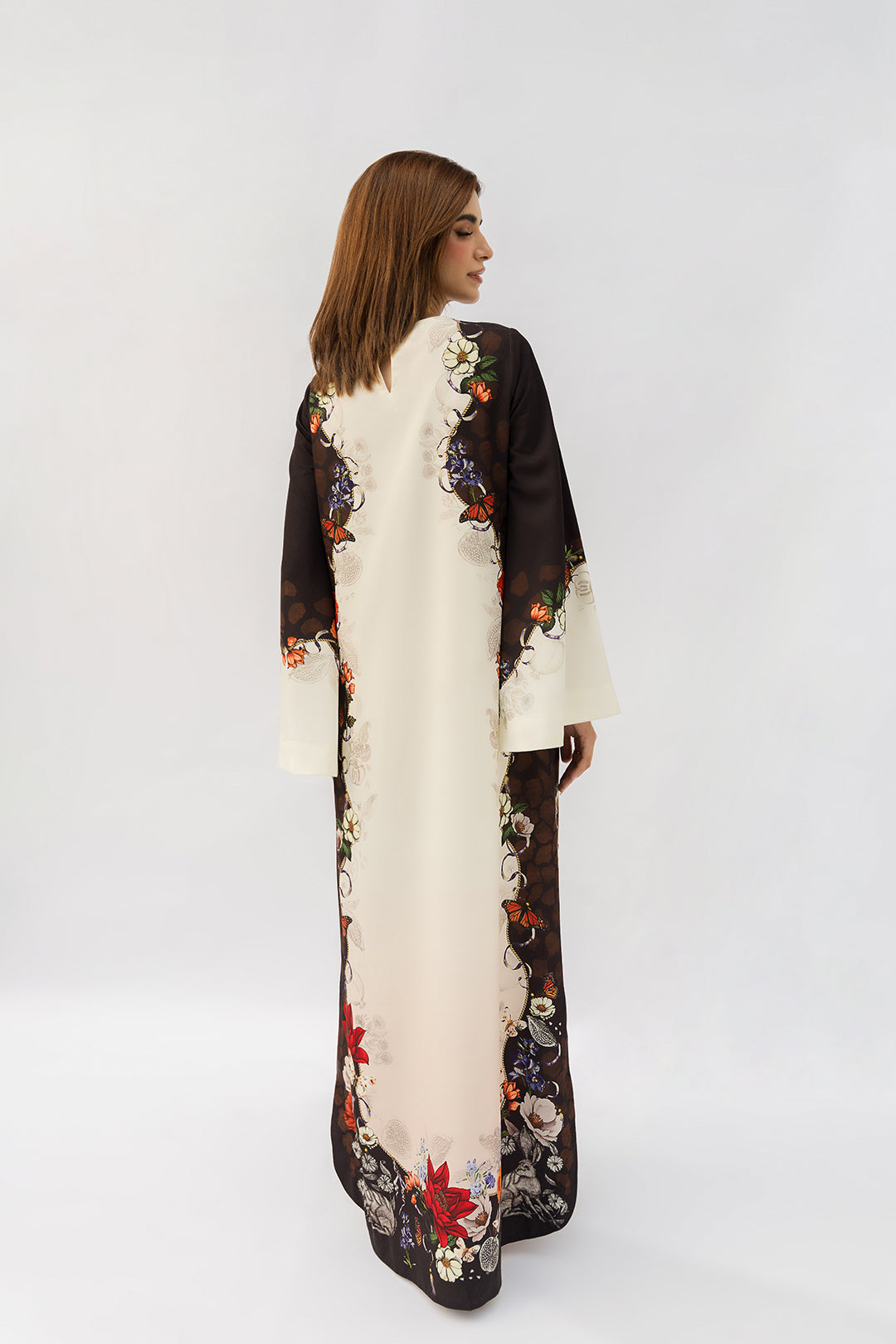 https://cdn.shopify.com/s/files/1/0611/8585/1568/files/W.SS25.932.T-4.jpg?v=1758803014
