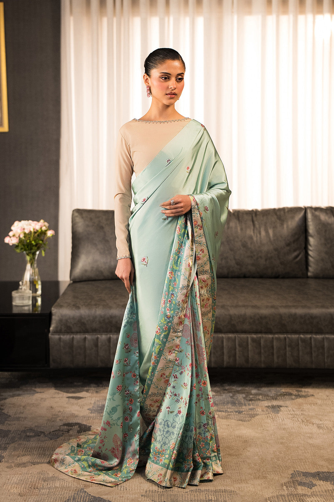 https://cdn.shopify.com/s/files/1/0611/8585/1568/files/W.SS26.010.T-5.jpg?v=1770966211