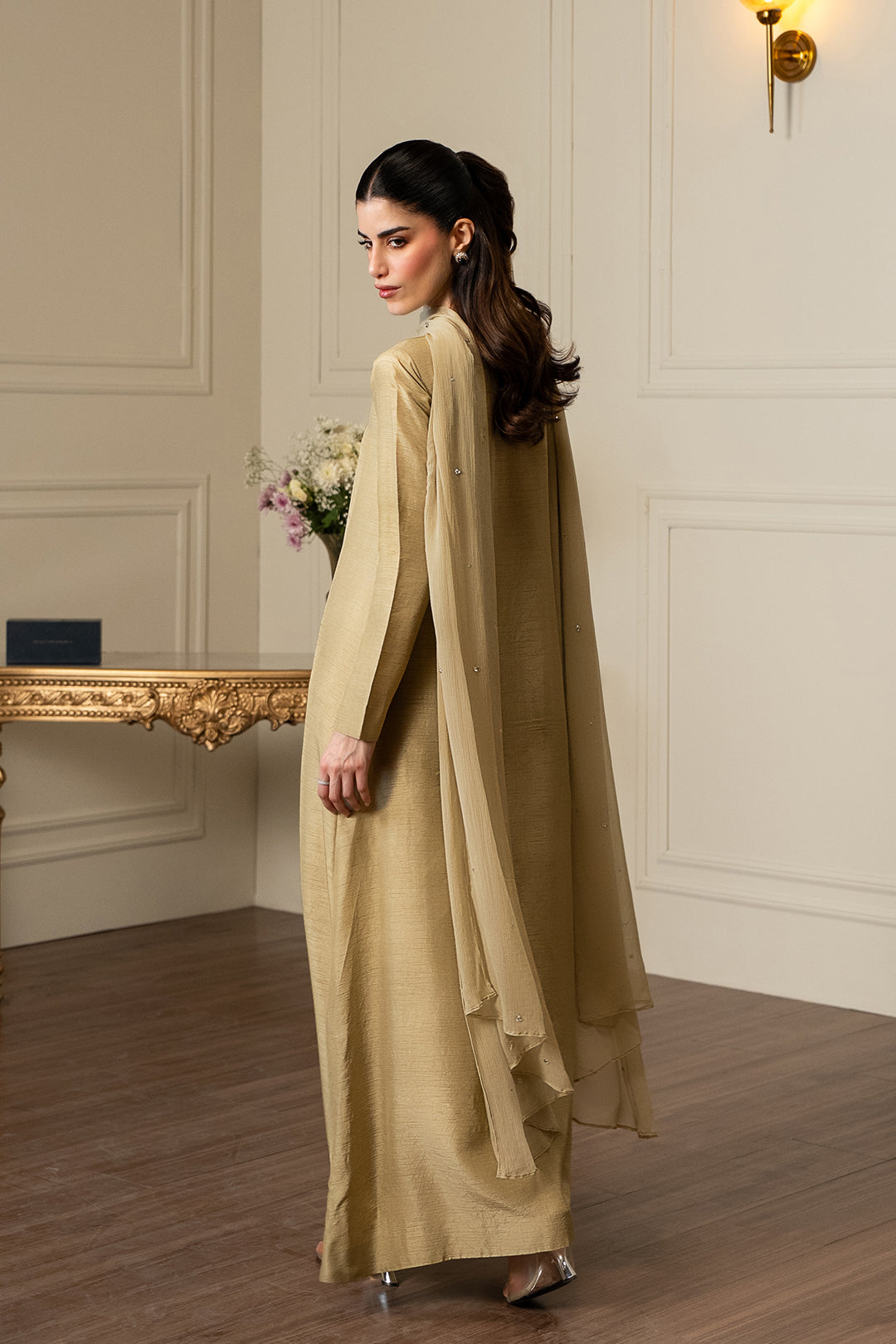 https://cdn.shopify.com/s/files/1/0611/8585/1568/files/W.SS26.023.T-4.jpg?v=1772707923