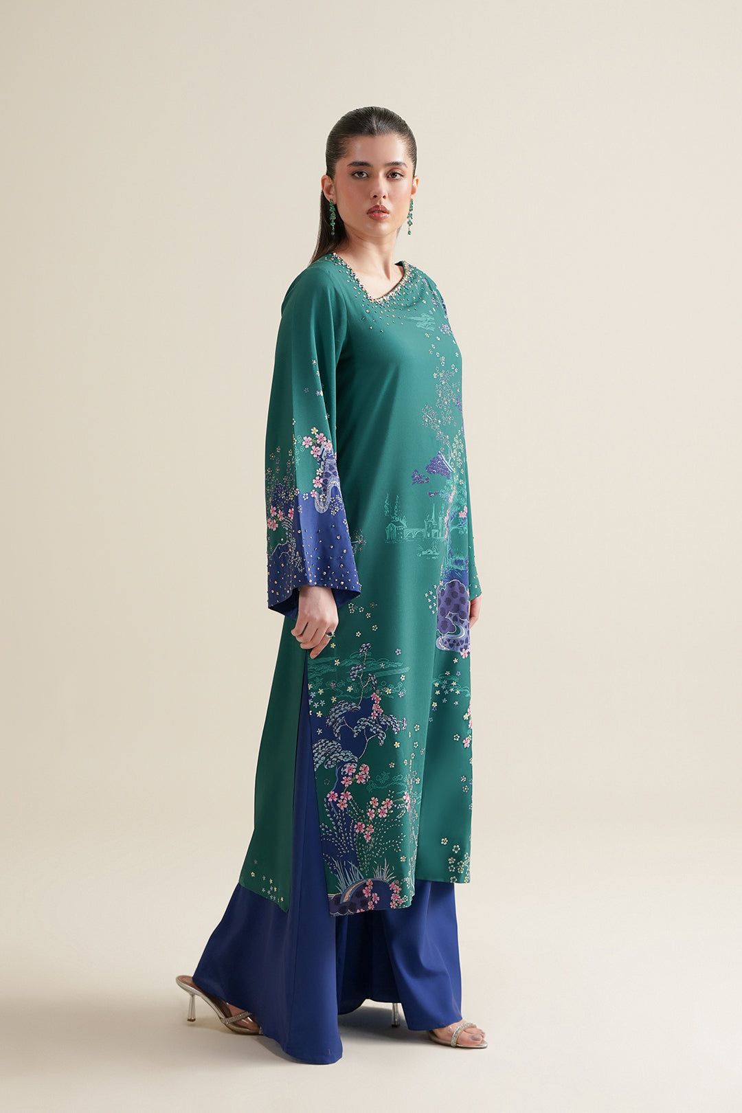 https://cdn.shopify.com/s/files/1/0611/8585/1568/files/W.SS26.078.T-3.jpg?v=1772105978