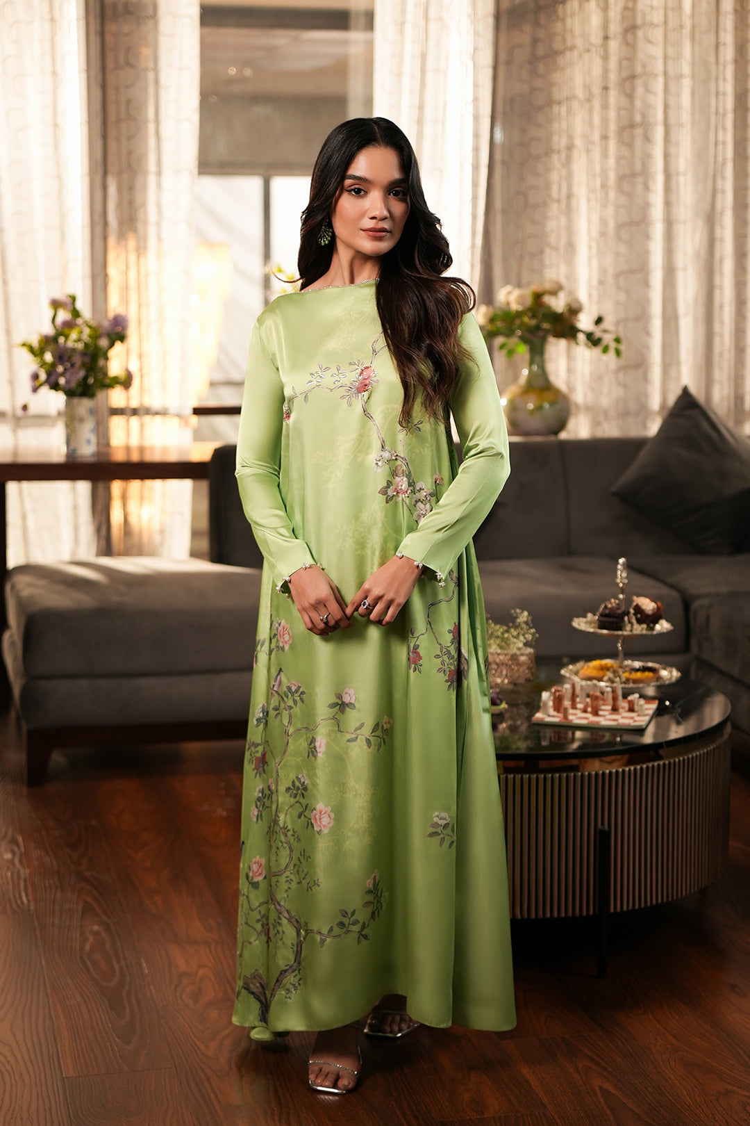 https://cdn.shopify.com/s/files/1/0611/8585/1568/files/W.SS26.080.T-1.jpg?v=1772106005
