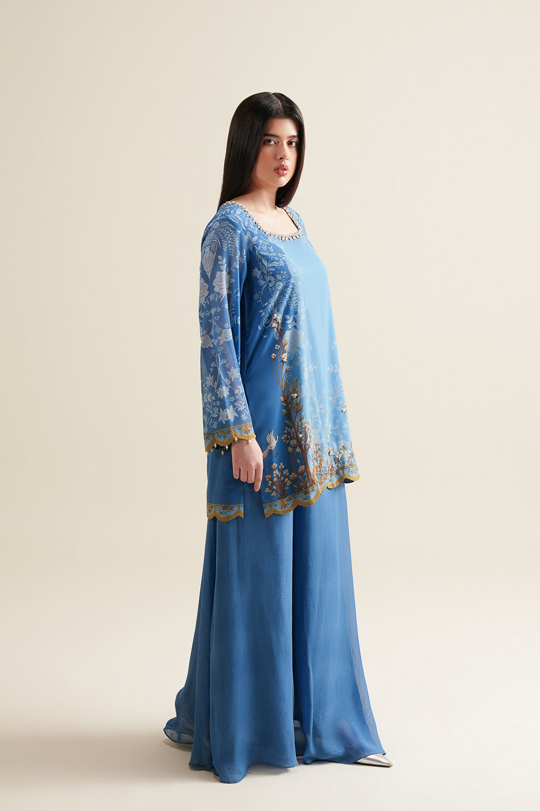 https://cdn.shopify.com/s/files/1/0611/8585/1568/files/W.SS26.083.T-4.jpg?v=1772106017