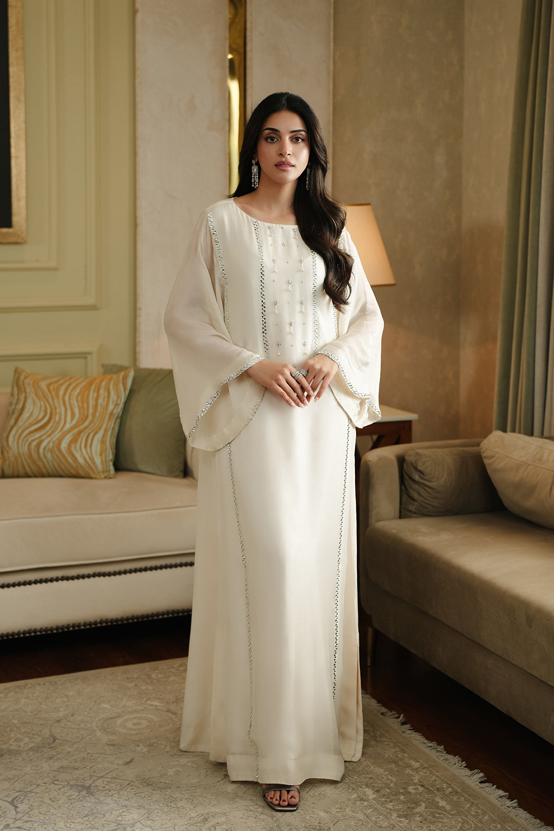 https://cdn.shopify.com/s/files/1/0611/8585/1568/files/W.SS26.091.T-1.jpg?v=1771498774