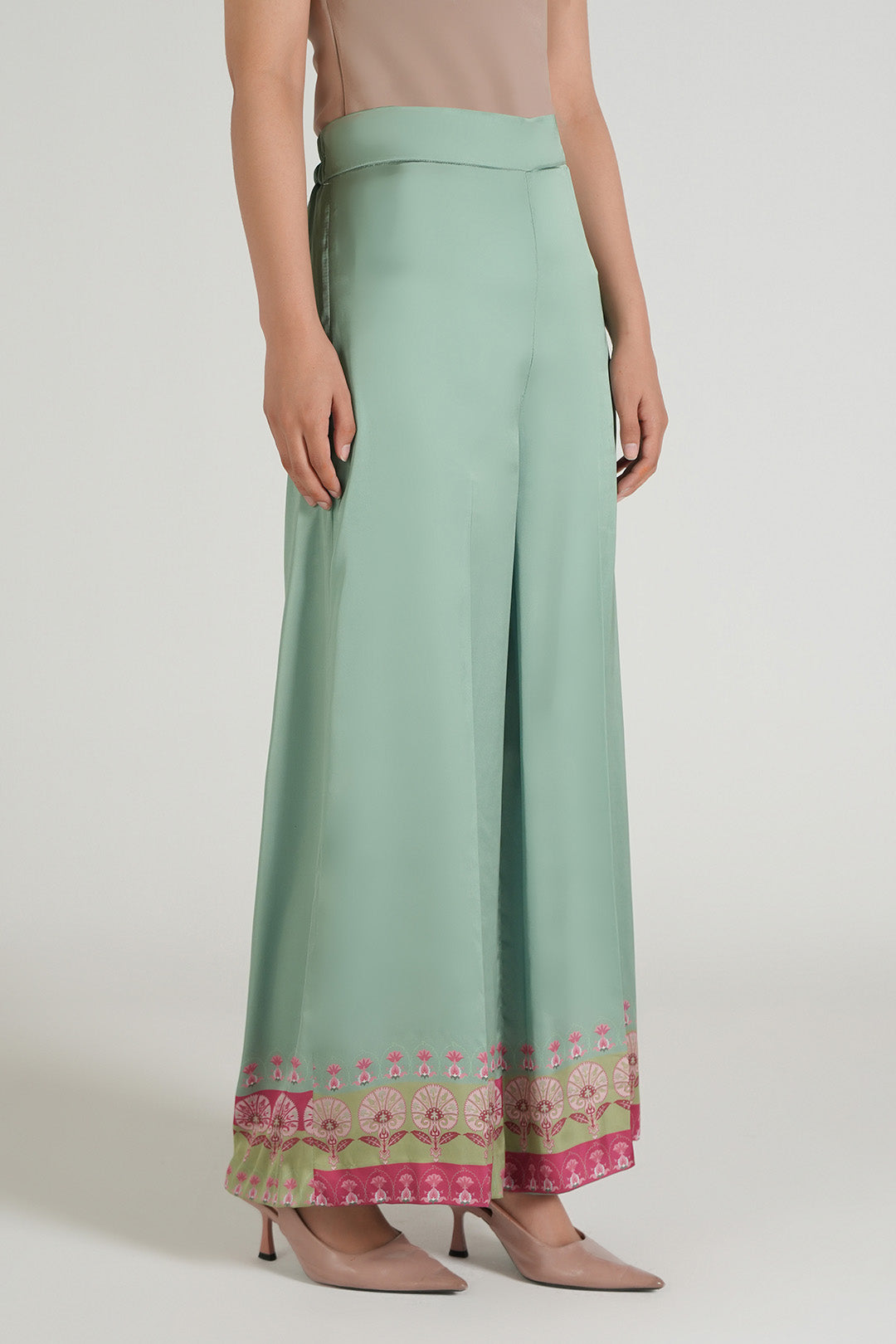 https://cdn.shopify.com/s/files/1/0611/8585/1568/files/W.SS26.171.P-1.jpg?v=1777023435