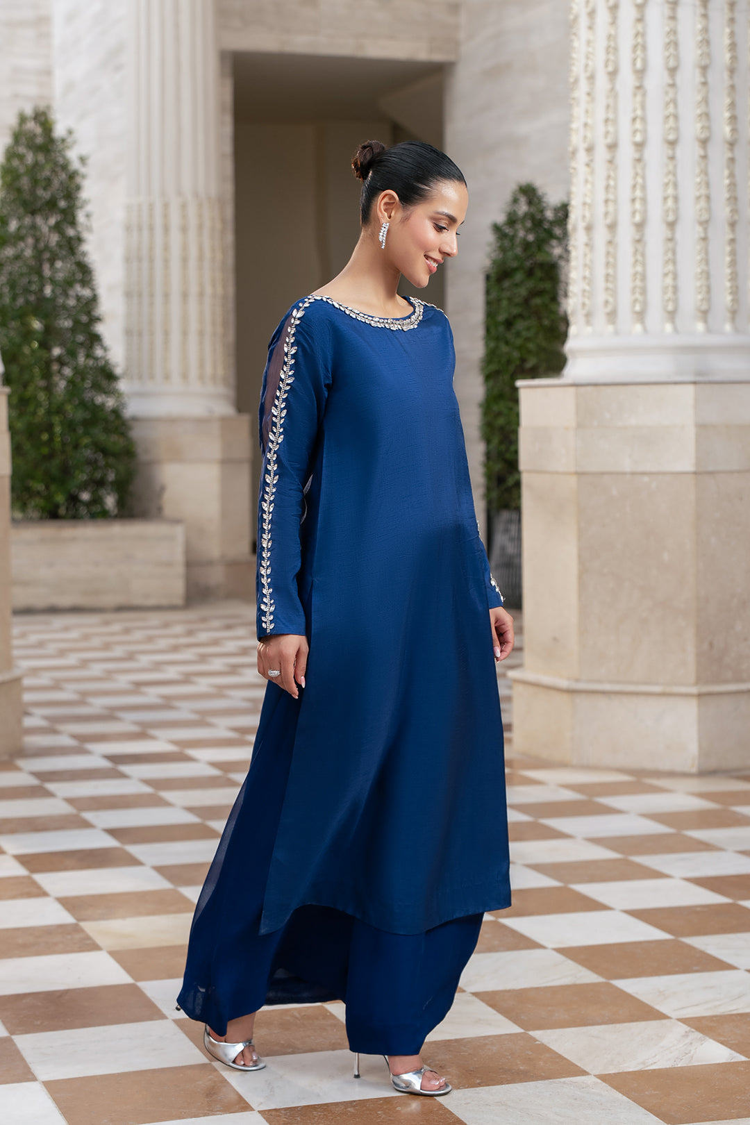 https://cdn.shopify.com/s/files/1/0611/8585/1568/files/W.SS26.194.T-3.jpg?v=1777367409