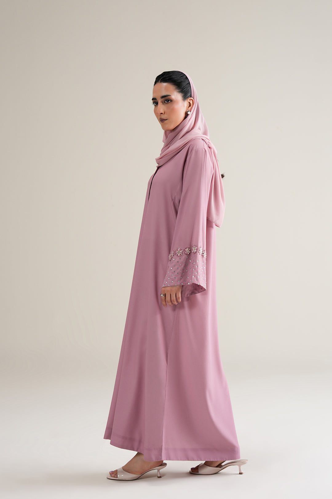 https://cdn.shopify.com/s/files/1/0611/8585/1568/files/W.SS26.232.T-3.jpg?v=1776766909