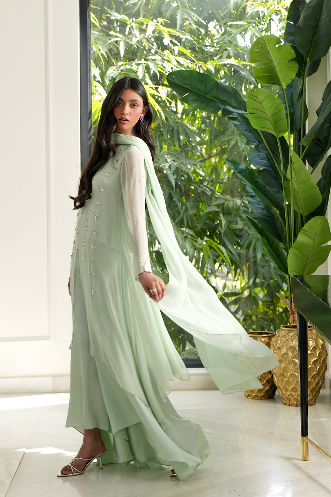 https://cdn.shopify.com/s/files/1/0611/8585/1568/files/W.SS26.308.T-1.jpg?v=1778160715