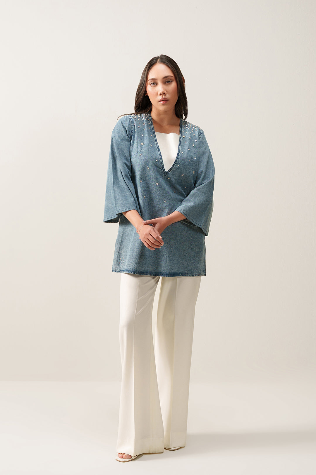 https://cdn.shopify.com/s/files/1/0611/8585/1568/files/W.SS26.336.T-1.jpg?v=1775196132