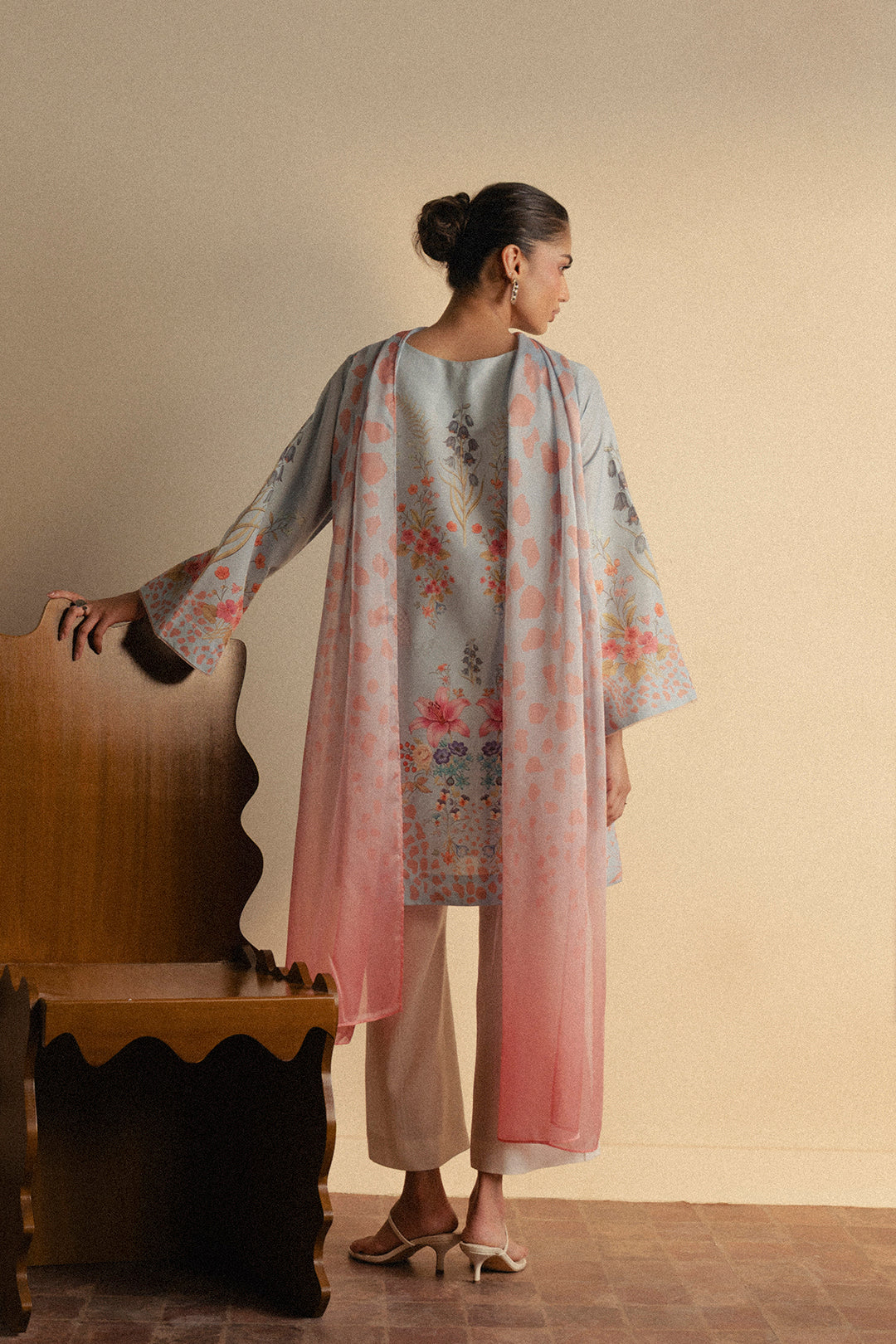https://cdn.shopify.com/s/files/1/0611/8585/1568/files/W.SS26.486.T-5.jpg?v=1781242869