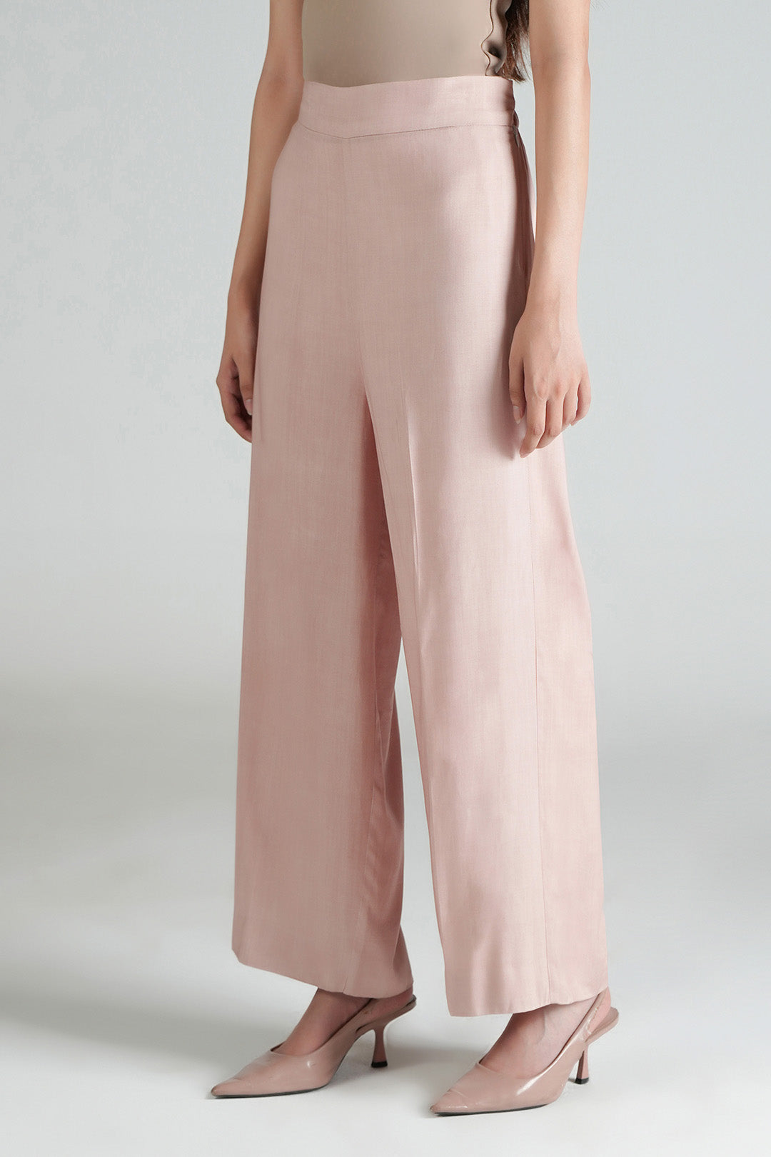 https://cdn.shopify.com/s/files/1/0611/8585/1568/files/W.SS26.508.P-2.jpg?v=1781243694