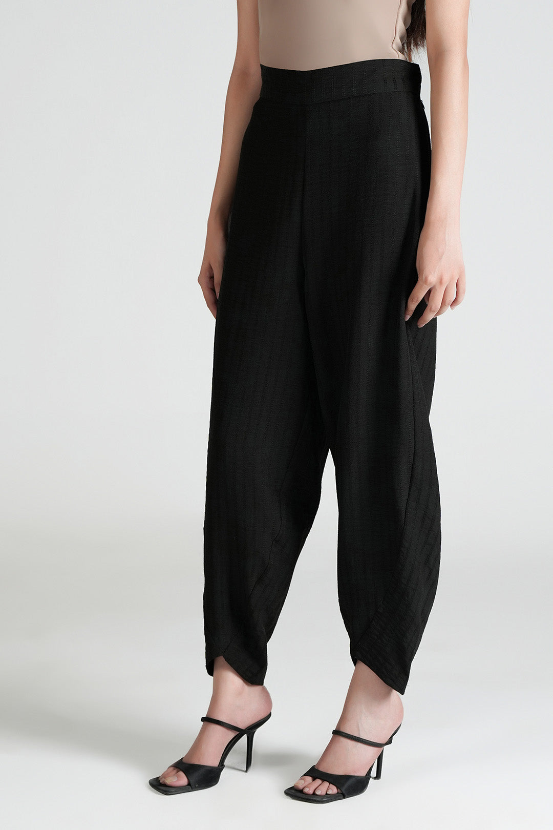 Textured Cocoon Pants